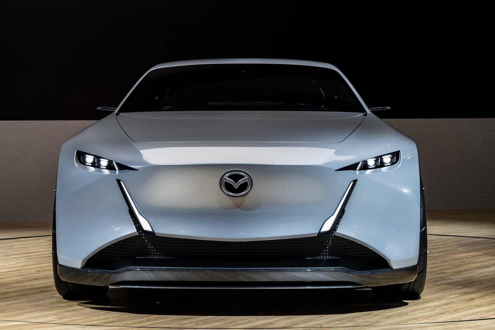 Το Mazda Vision-X Coupe είναι PHEV με 510 άλογα και wankel μοτέρ